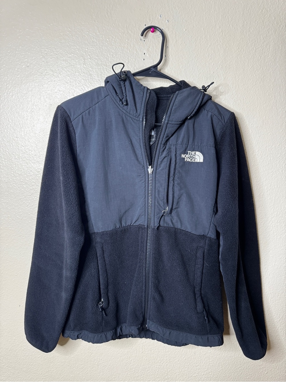 The North Face Denali Womens Small Black Polartec Fleece Hooded Full Zip Jacket